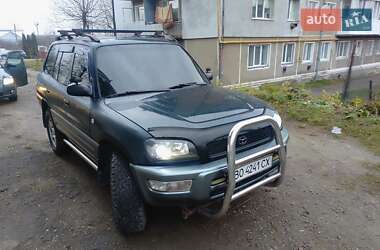 Внедорожник / Кроссовер Toyota RAV4 1996 в Кременце