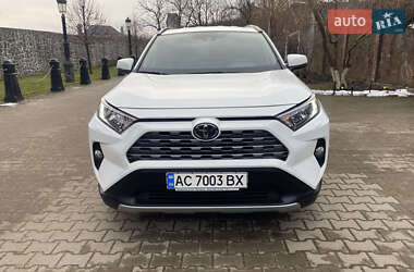 Позашляховик / Кросовер Toyota RAV4 2019 в Ірпені