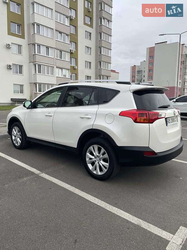 Toyota RAV4 2014