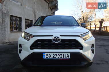 Внедорожник / Кроссовер Toyota RAV4 2021 в Виннице