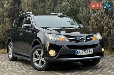 Внедорожник / Кроссовер Toyota RAV4 2015 в Самборе