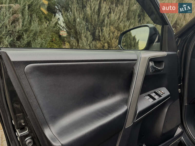 Позашляховик / Кросовер Toyota RAV4 2015 в Самборі фото 24 Позашляховик / Кросовер Toyota RAV4 2015 в Самборі