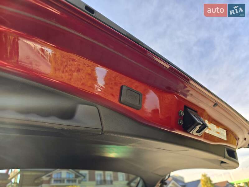 Позашляховик / Кросовер Toyota RAV4 2022 в Львові