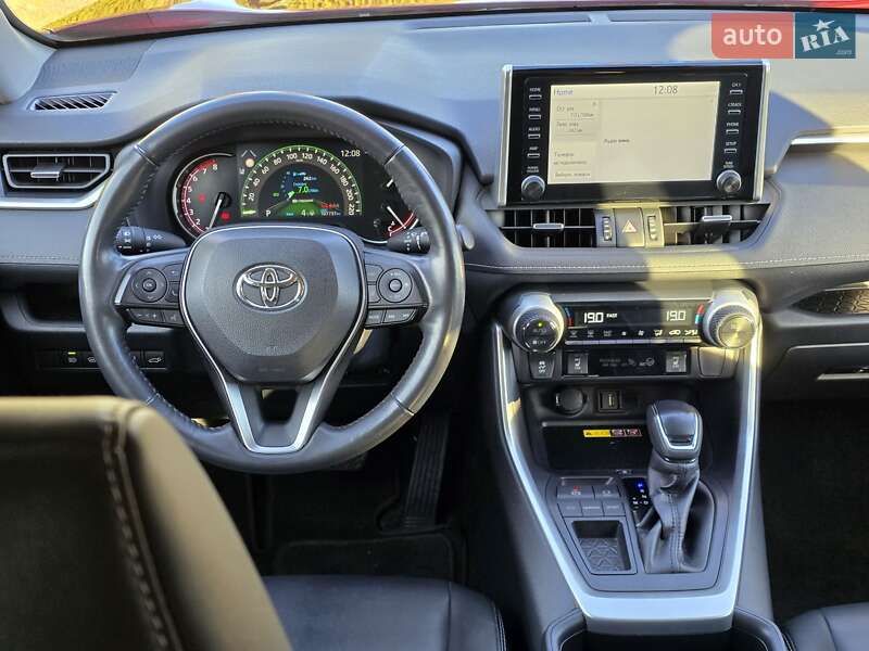 Позашляховик / Кросовер Toyota RAV4 2022 в Львові