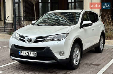 Позашляховик / Кросовер Toyota RAV4 2015 в Києві
