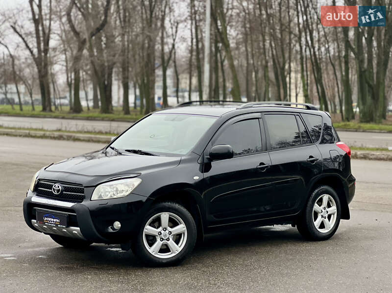 Внедорожник / Кроссовер Toyota RAV4 2006 в Днепре
