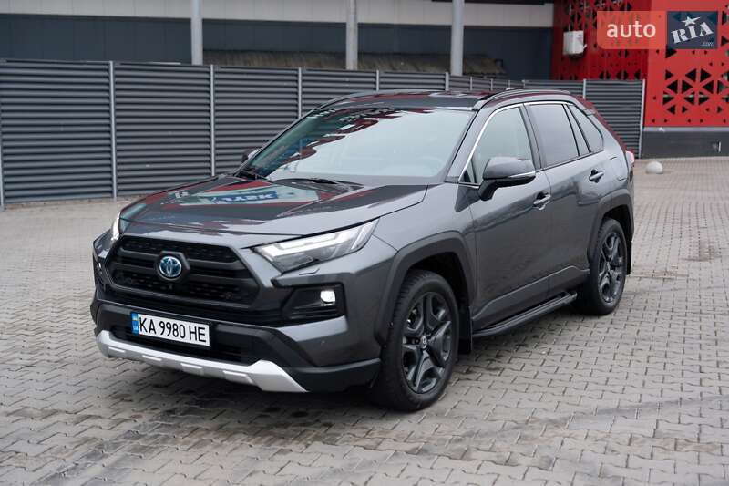 Позашляховик / Кросовер Toyota RAV4 2023 в Києві