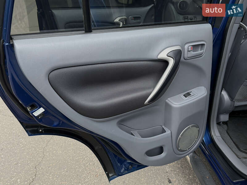 Внедорожник / Кроссовер Toyota RAV4 2004 в Одессе фото 73 Внедорожник / Кроссовер Toyota RAV4 2004 в Одессе