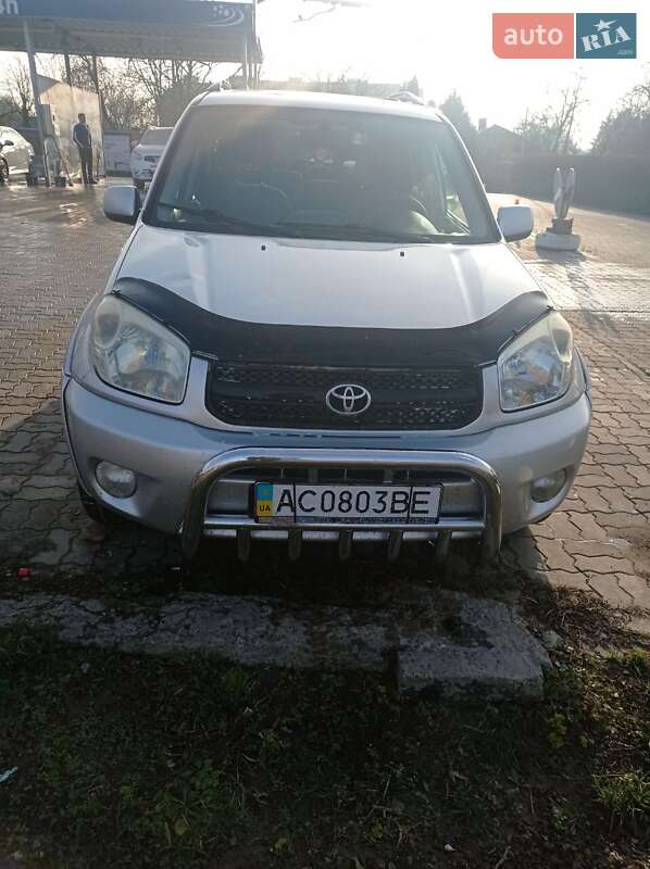 Позашляховик / Кросовер Toyota RAV4 2004 в Володимирі