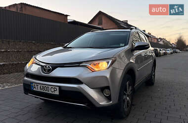 Позашляховик / Кросовер Toyota RAV4 2016 в Івано-Франківську