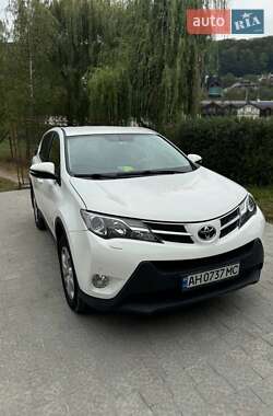 Позашляховик / Кросовер Toyota RAV4 2014 в Львові