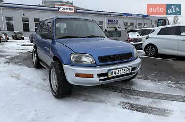 Позашляховик / Кросовер Toyota RAV4 1996 в Києві