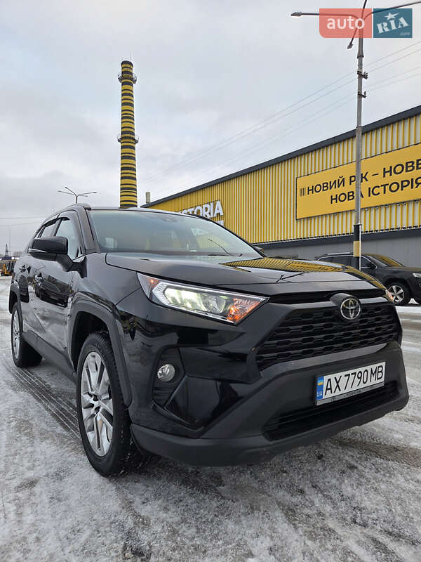 Toyota RAV4 2019