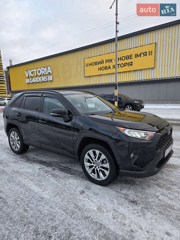 Позашляховик / Кросовер Toyota RAV4 2019 в Києві