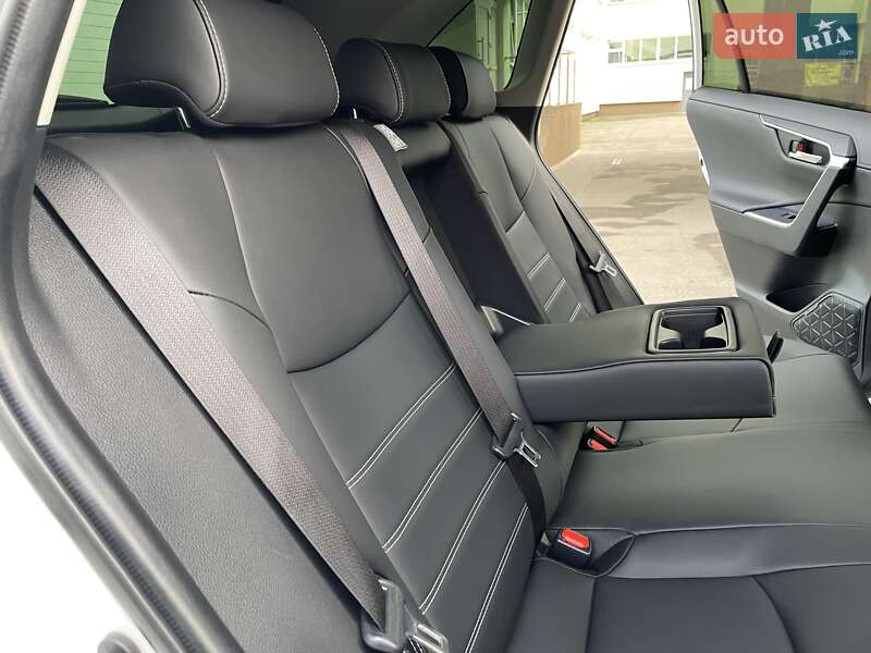 Позашляховик / Кросовер Toyota RAV4 2022 в Вінниці
