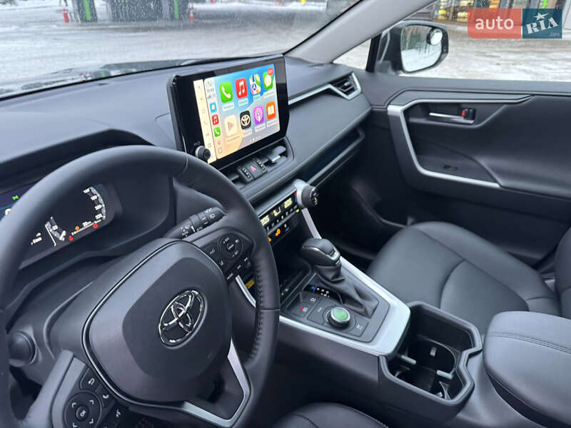 Позашляховик / Кросовер Toyota RAV4 2024 в Києві