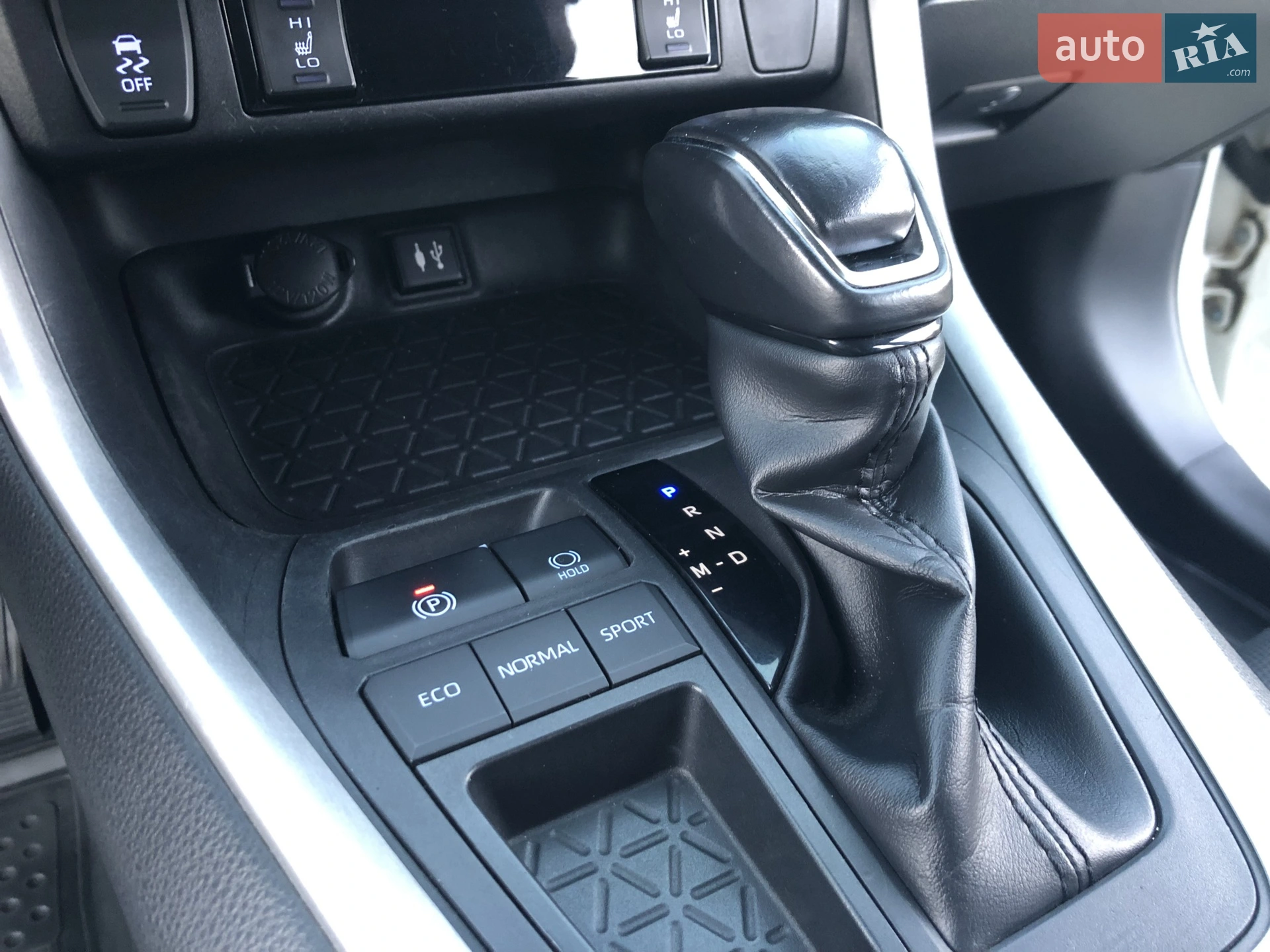 2019 Toyota RAV 4 - мініатюра 74