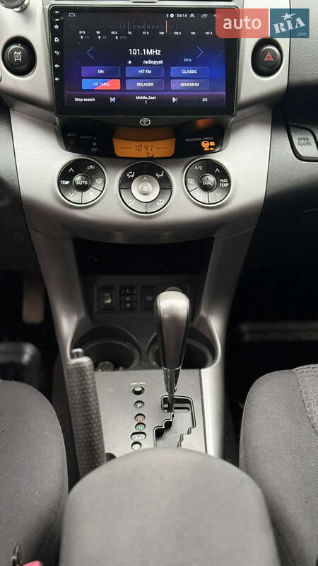 Позашляховик / Кросовер Toyota RAV4 2008 в Києві