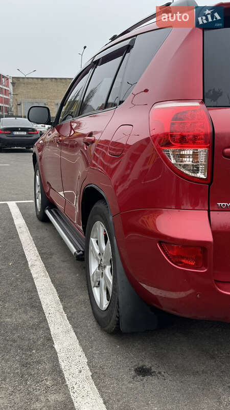 Позашляховик / Кросовер Toyota RAV4 2008 в Києві