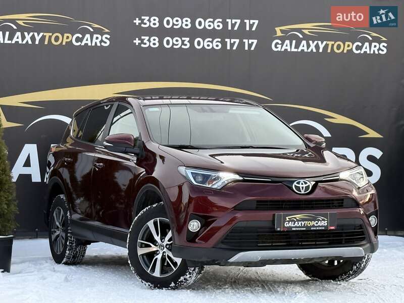 Позашляховик / Кросовер Toyota RAV4 2017 в Вінниці