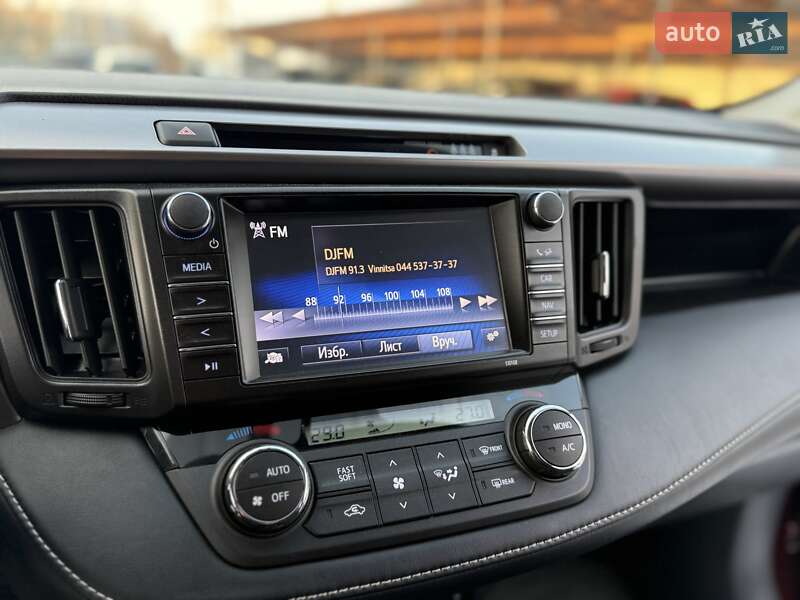 Позашляховик / Кросовер Toyota RAV4 2017 в Вінниці