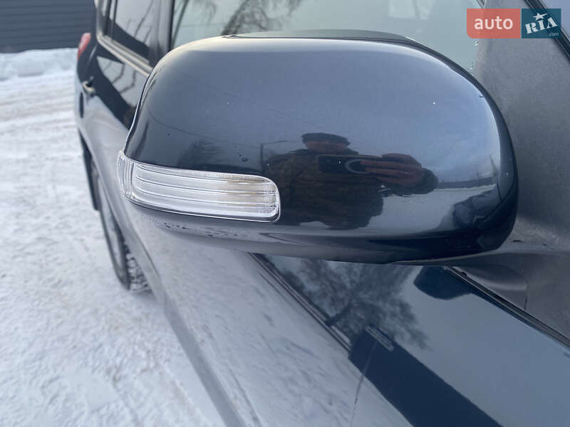 Позашляховик / Кросовер Toyota RAV4 2010 в Києві