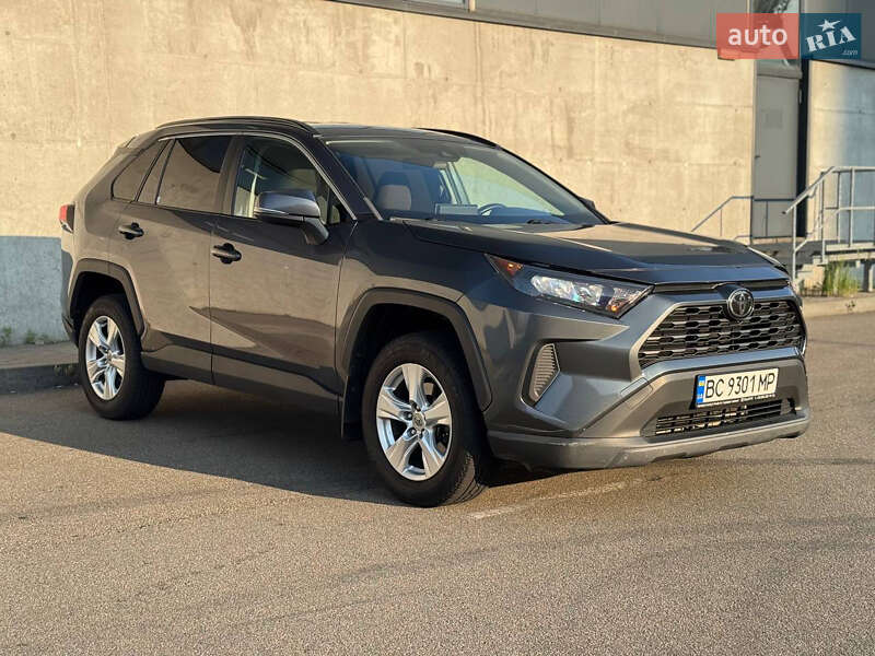 Позашляховик / Кросовер Toyota RAV4 2019 в Києві