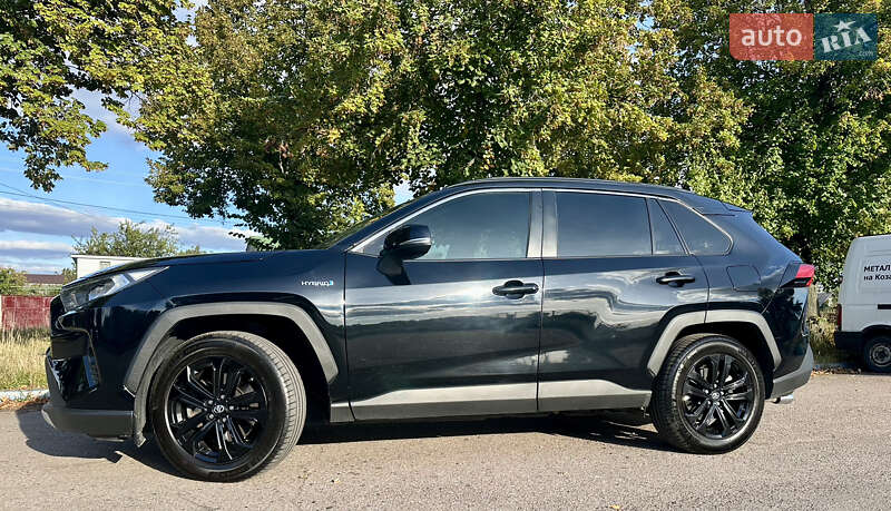 Позашляховик / Кросовер Toyota RAV4 2019 в Чернігові