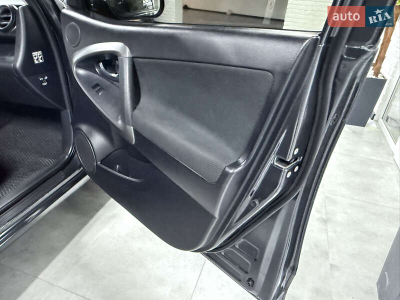 Внедорожник / Кроссовер Toyota RAV4 2007 в Одессе