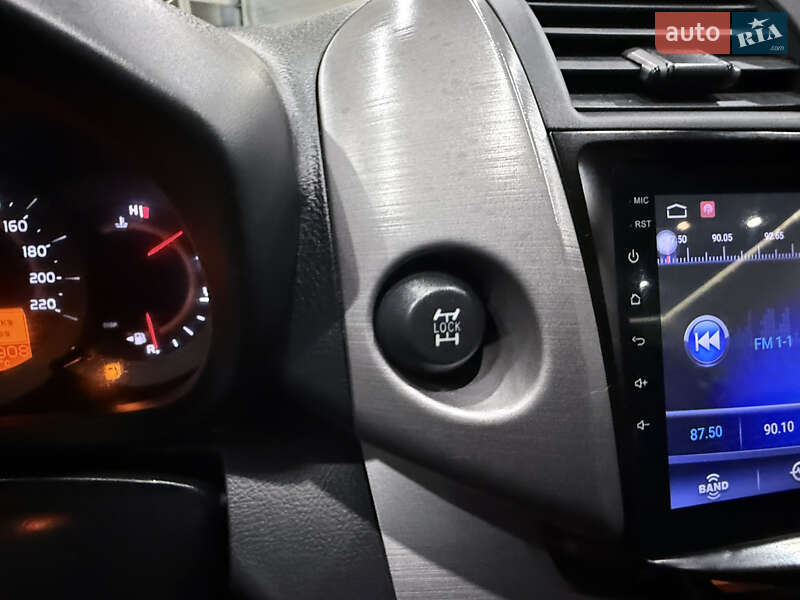 Внедорожник / Кроссовер Toyota RAV4 2007 в Одессе
