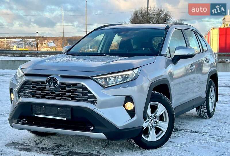 Внедорожник / Кроссовер Toyota RAV4 2020 в Киеве фото 2 Внедорожник / Кроссовер Toyota RAV4 2020 в Киеве
