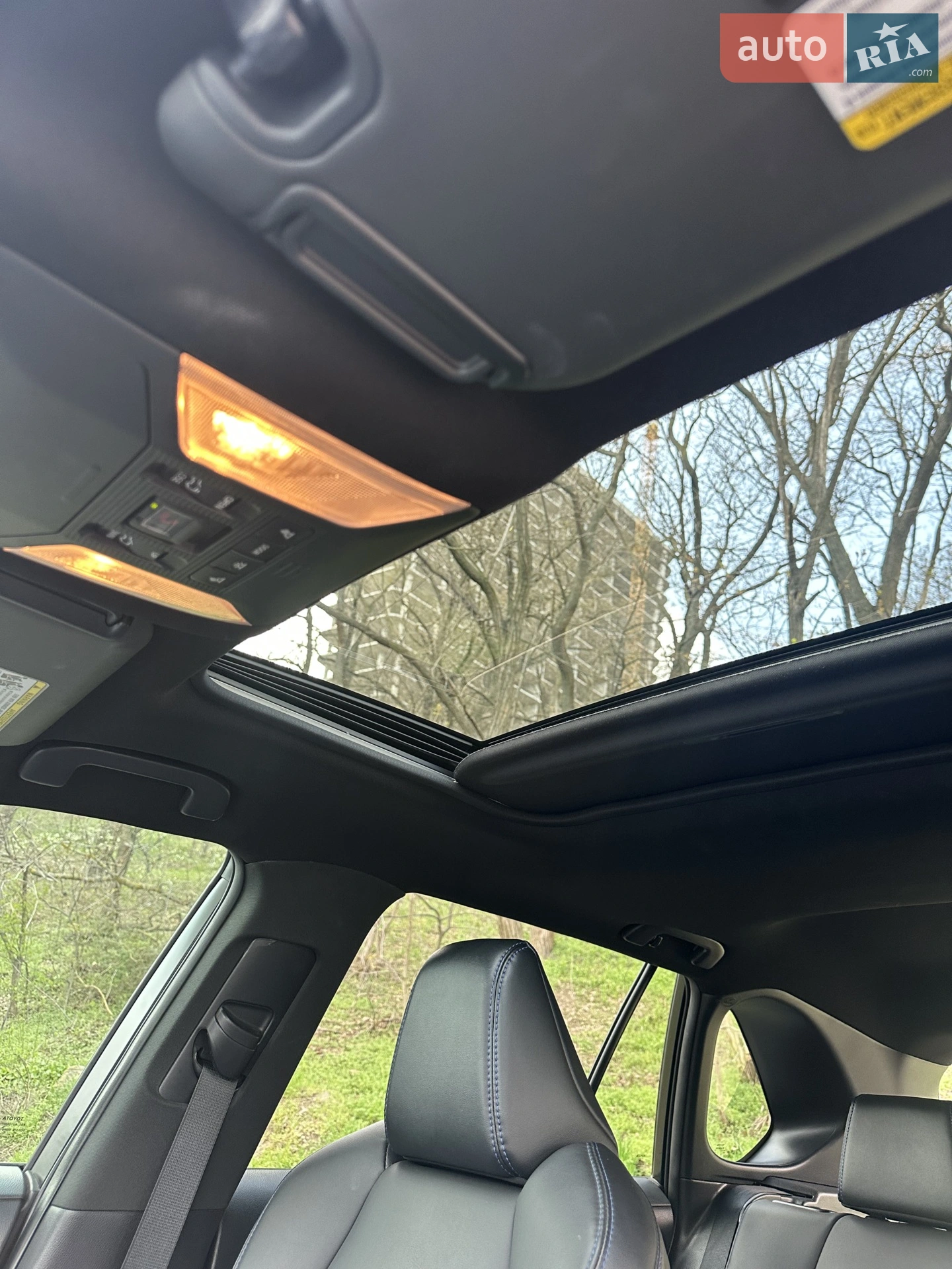 2021 Toyota RAV 4 - мініатюра 6
