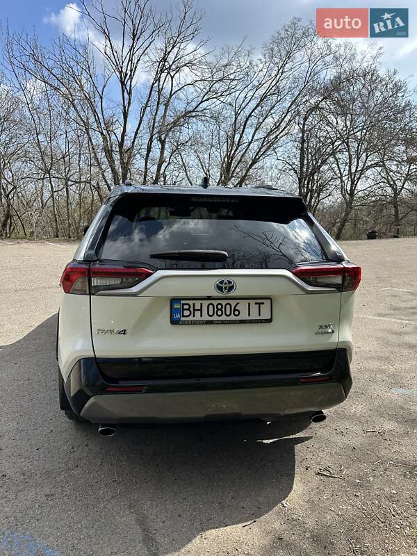 Позашляховик / Кросовер Toyota RAV4 2021 в Одесі