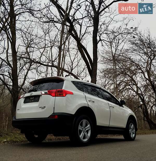 Позашляховик / Кросовер Toyota RAV4 2013 в Одесі