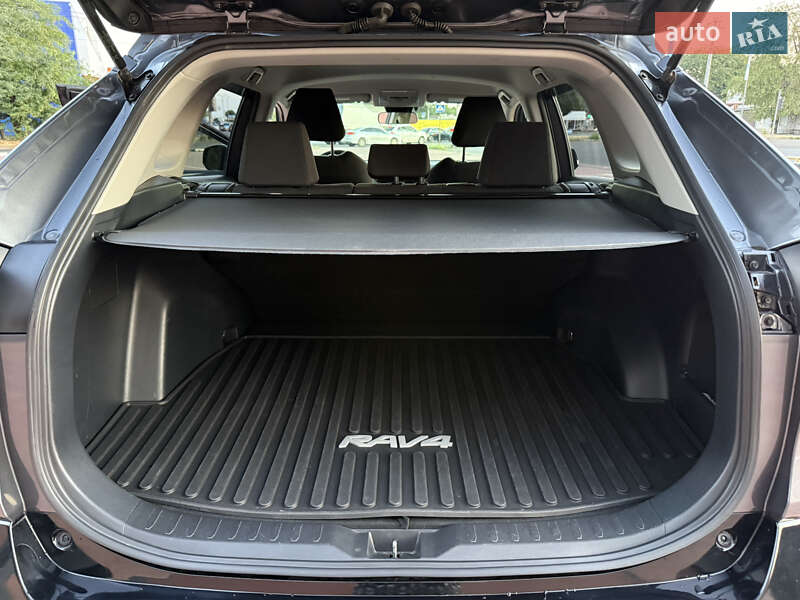 Позашляховик / Кросовер Toyota RAV4 2021 в Одесі фото 19 Позашляховик / Кросовер Toyota RAV4 2021 в Одесі