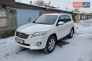Позашляховик / Кросовер Toyota RAV4 2010 в Харкові