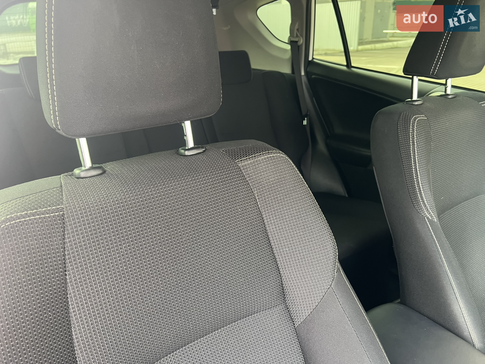 2018 Toyota RAV 4 - мініатюра 5