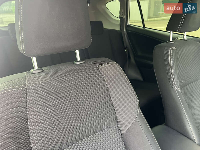 Позашляховик / Кросовер Toyota RAV4 2018 в Києві