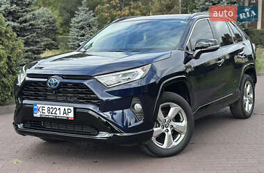 Внедорожник / Кроссовер Toyota RAV4 2021 в Днепре