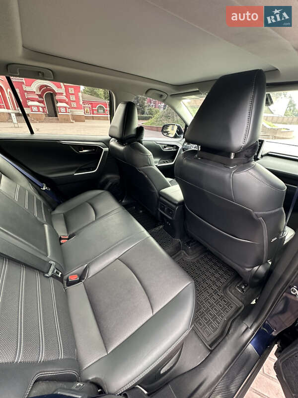 Внедорожник / Кроссовер Toyota RAV4 2021 в Днепре фото 25 Внедорожник / Кроссовер Toyota RAV4 2021 в Днепре