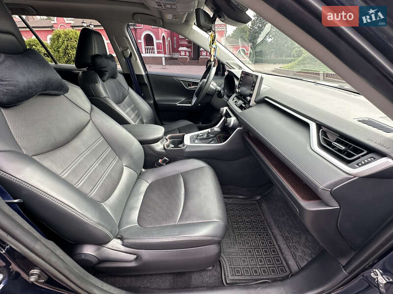 Внедорожник / Кроссовер Toyota RAV4 2021 в Днепре фото 28 Внедорожник / Кроссовер Toyota RAV4 2021 в Днепре