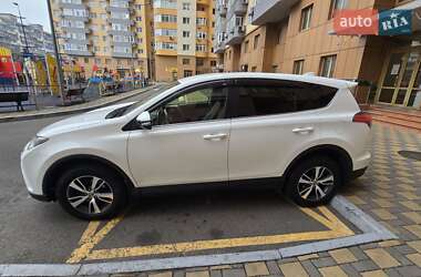 Позашляховик / Кросовер Toyota RAV4 2017 в Києві