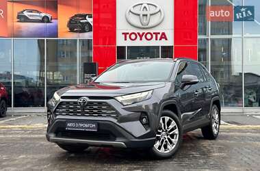 Позашляховик / Кросовер Toyota RAV4 2023 в Івано-Франківську
