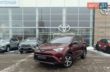 Внедорожник / Кроссовер Toyota RAV4 2017 в Киеве