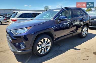 Внедорожник / Кроссовер Toyota RAV4 2021 в Ивано-Франковске