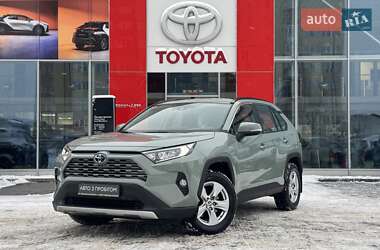 Внедорожник / Кроссовер Toyota RAV4 2021 в Ивано-Франковске