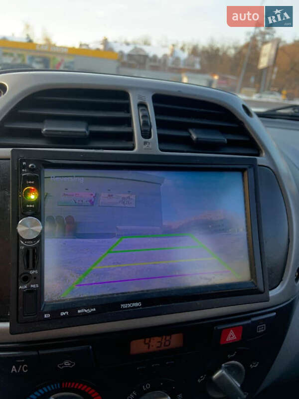 Внедорожник / Кроссовер Toyota RAV4 2001 в Киеве