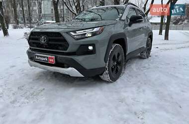 Внедорожник / Кроссовер Toyota RAV4 2022 в Киеве