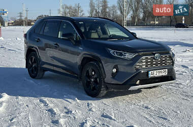 Позашляховик / Кросовер Toyota RAV4 2020 в Дніпрі