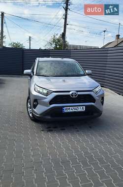 Позашляховик / Кросовер Toyota RAV4 2019 в Житомирі